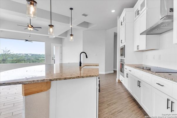 Interior, Kitchen, Pendant Lights, Recessed Lighting, Wood Texture Flooring