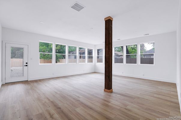Empty room, Interior, Recessed Lighting, Wood Texture Flooring