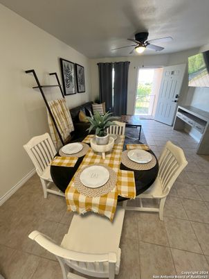 Dining room, Interior