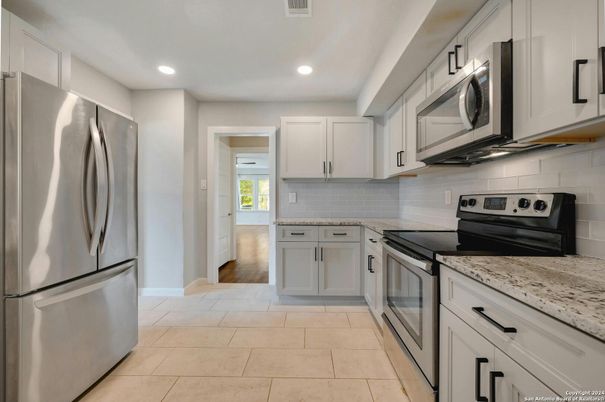 Interior, Kitchen, Recessed Lighting