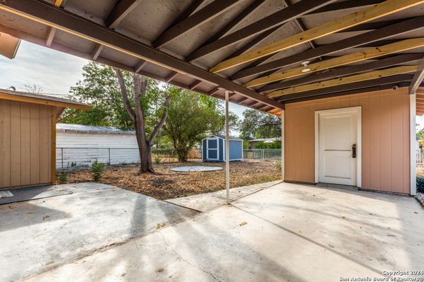 Backyard, Exterior