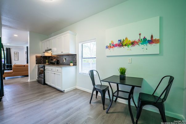 Dining room, Interior, Kitchen, Recessed Lighting, Wood Texture Flooring