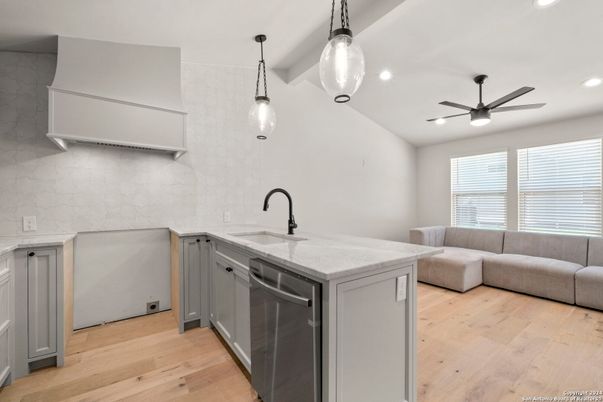 Interior, Kitchen, Living room, Pendant Lights, Recessed Lighting, Wood Texture Flooring