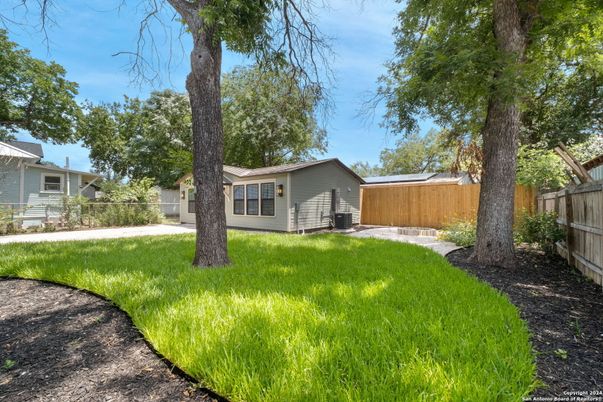 Backyard, Exterior