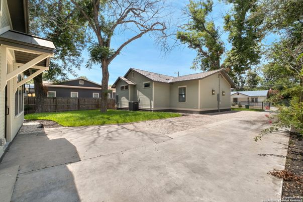 Backyard, Exterior