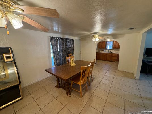 Dining room, Interior