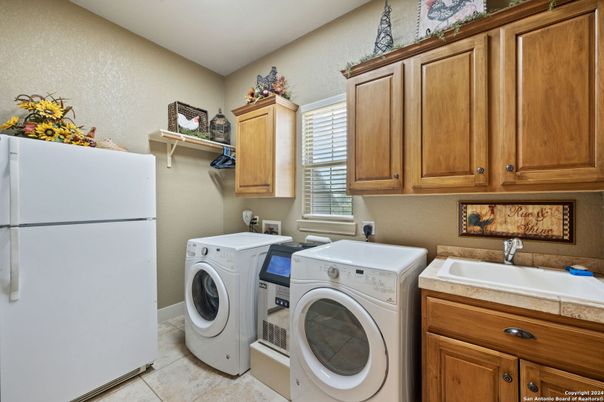 Interior, Washer