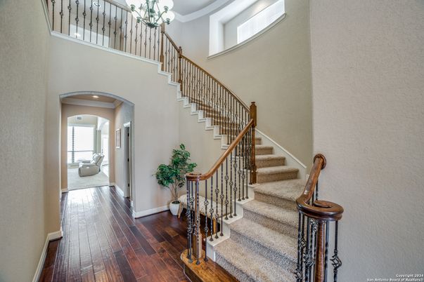 Chandelier, Interior, Recessed Lighting, Wood Texture Flooring