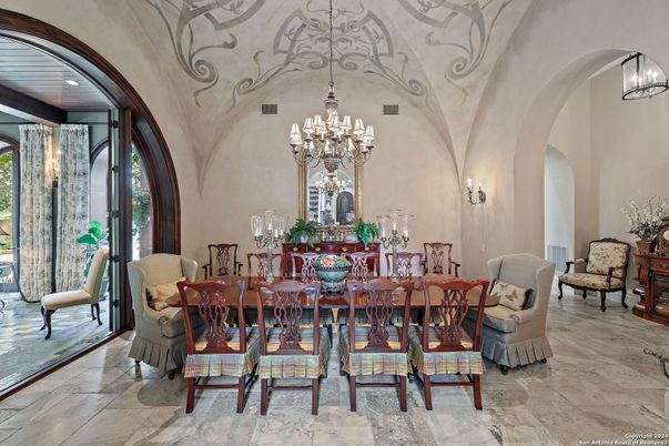 Chandelier, Dining room, Interior