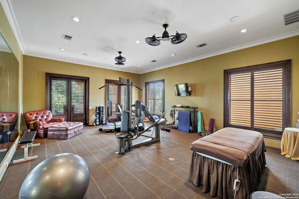 Fitness Equipment, Interior, Recessed Lighting