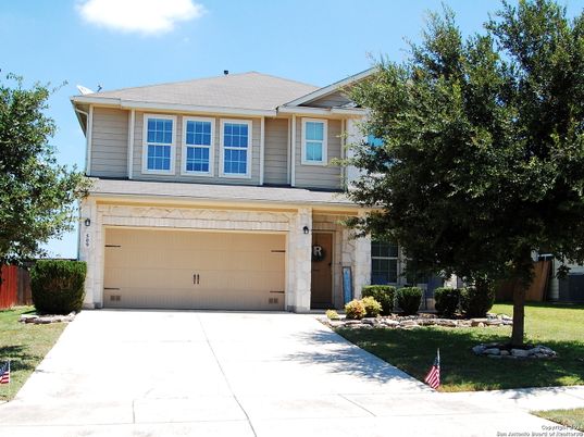 Attached, Exterior, Facade, American Craftsman