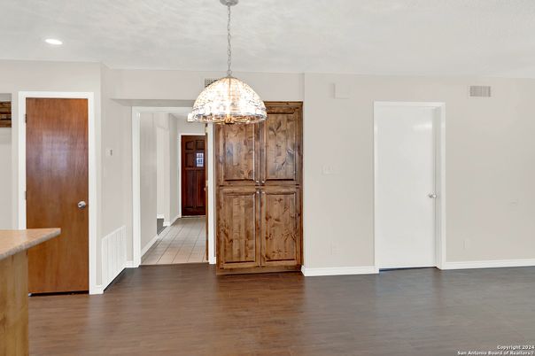 Interior, Pendant Lights, Recessed Lighting, Wood Texture Flooring