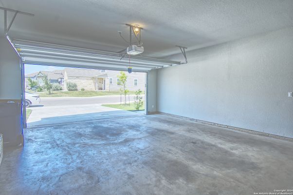 Garage, Interior