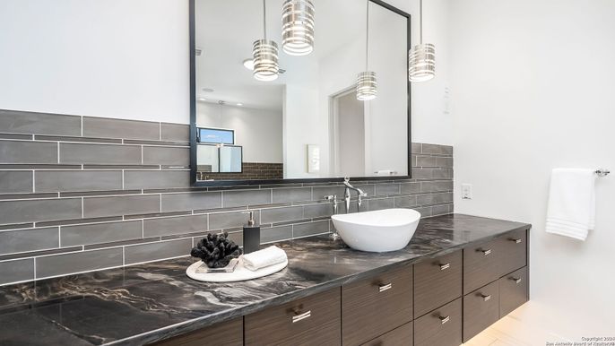 Bathroom, Dual Sink Vanities, Free Standing Baths, Interior, Pendant Lights