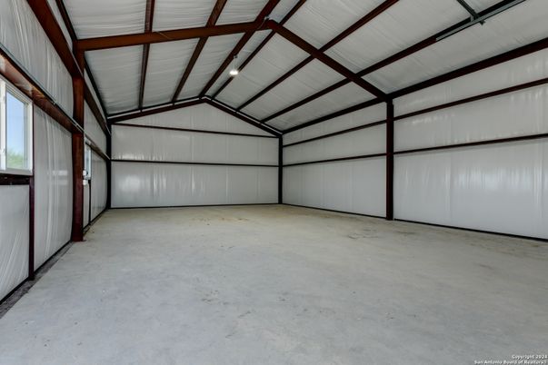 Garage, Interior