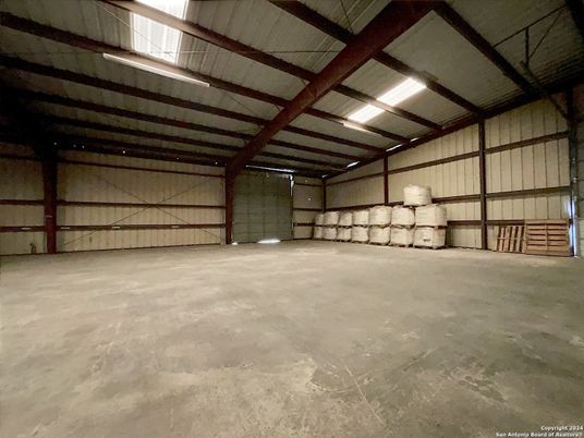 Garage, Interior