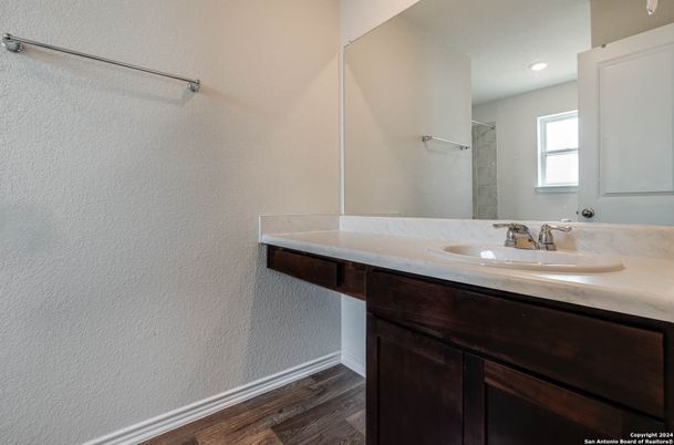 Bathroom, Interior, Recessed Lighting, Wood Texture Flooring