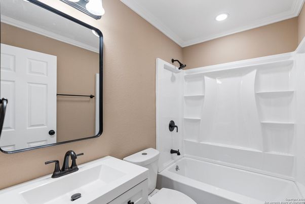 Bathroom, Interior, Recessed Lighting