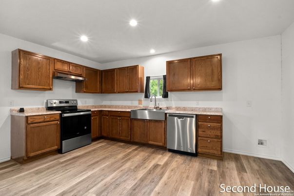 Interior, Kitchen, Recessed Lighting, Stainless Steel Appliances, Wood Texture Flooring