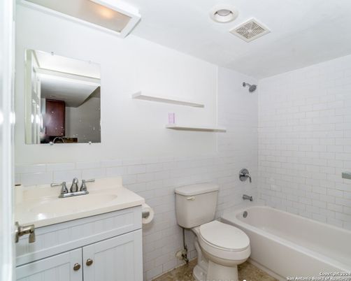 Bathroom, Interior