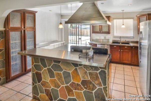 Interior, Kitchen, Pendant Lights, Recessed Lighting, Stainless Steel Appliances
