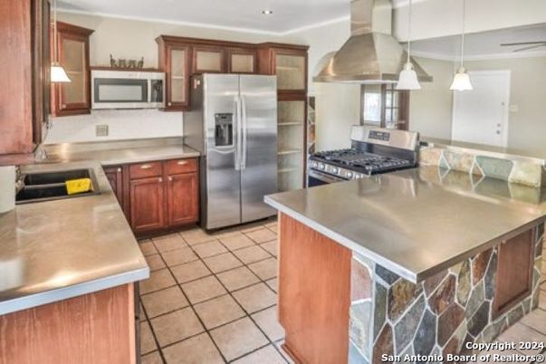 Interior, Kitchen, Pendant Lights, Recessed Lighting, Stainless Steel Appliances