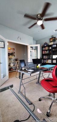 Home Office, Interior