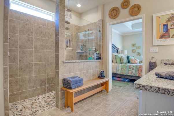 Bathroom, Bedroom, Glass Shower, Interior, Recessed Lighting