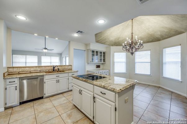 Chandelier, Interior, Kitchen, Recessed Lighting, Stainless Steel Appliances