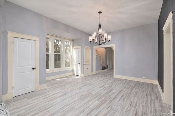 Chandelier, Empty room, Interior, Wood Texture Flooring