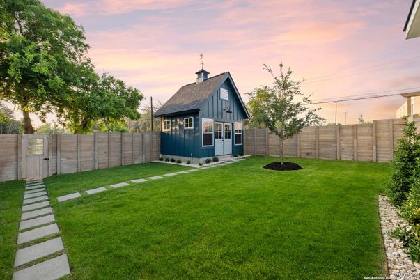 Backyard, Exterior