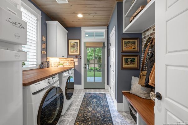 Interior, Recessed Lighting, Stone Walls, Washer, Wooden Ceilings