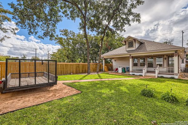 Backyard, Exterior