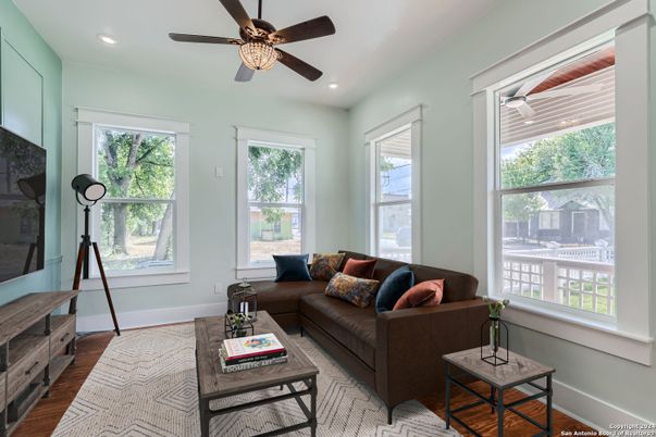 Interior, Living room, Recessed Lighting, Wood Texture Flooring