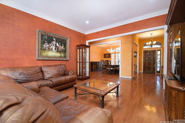 Chandelier, Dining room, Interior, Living room, Recessed Lighting, Wood Texture Flooring