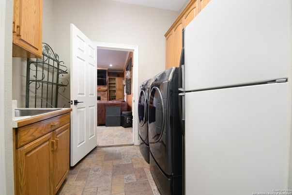 Interior, Recessed Lighting, Washer