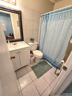 Bathroom, Interior