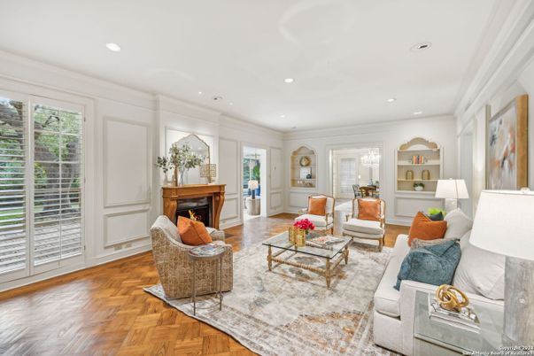 Fireplace, Interior, Living room, Recessed Lighting, Wood Texture Flooring