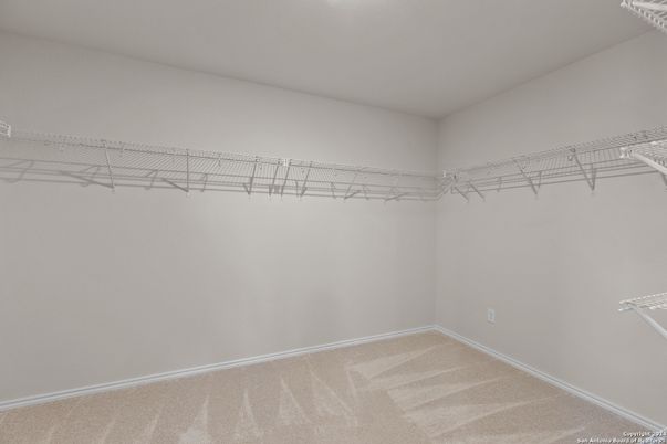 Empty room, Interior, Walk-in Closets