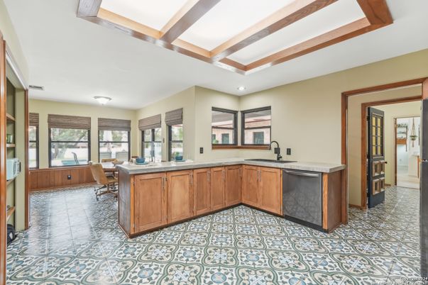 Dining room, Interior, Kitchen, Recessed Lighting, Wooden Beams