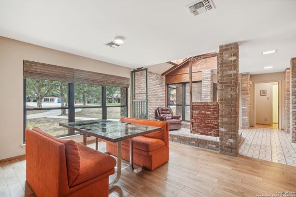 Dining room, Interior, Living room, Recessed Lighting, Wood Texture Flooring