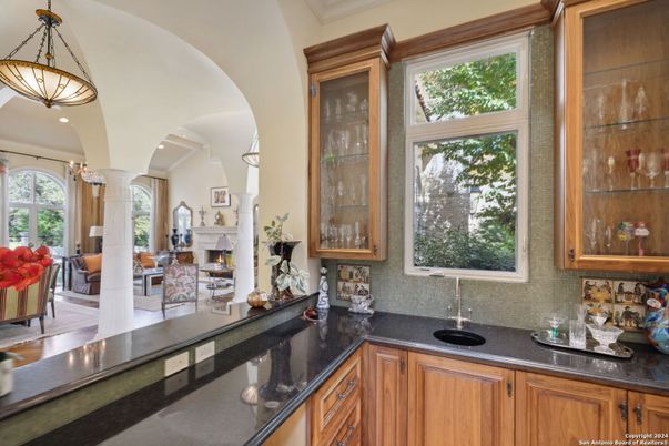Fireplace, Interior, Living room, Pendant Lights, Recessed Lighting