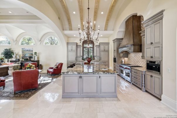 Chandelier, Interior, Kitchen, Living room, Recessed Lighting, Stainless Steel Appliances