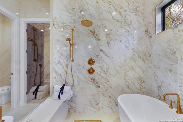 Bathroom, Free Standing Baths, Interior, Marble Walls