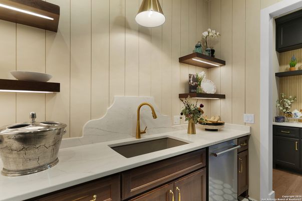 Interior, Kitchen, Pendant Lights, Wood Texture Flooring