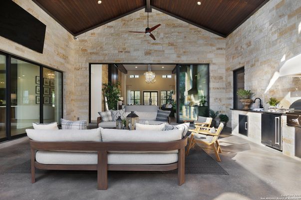Exterior, Recessed Lighting, Stone Walls