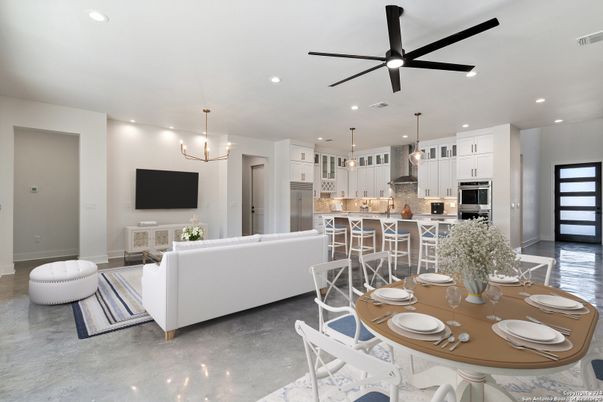 Dining room, Interior, Kitchen, Living room, Pendant Lights, Recessed Lighting, Stainless Steel Appliances