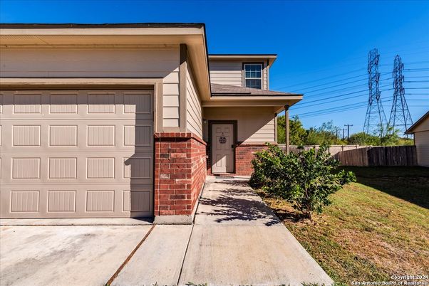 Detached Garage, Exterior