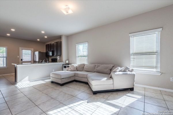 Interior, Kitchen, Living room, Recessed Lighting, Stainless Steel Appliances