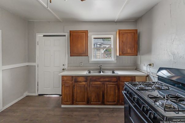 Interior, Kitchen, Wood Texture Flooring